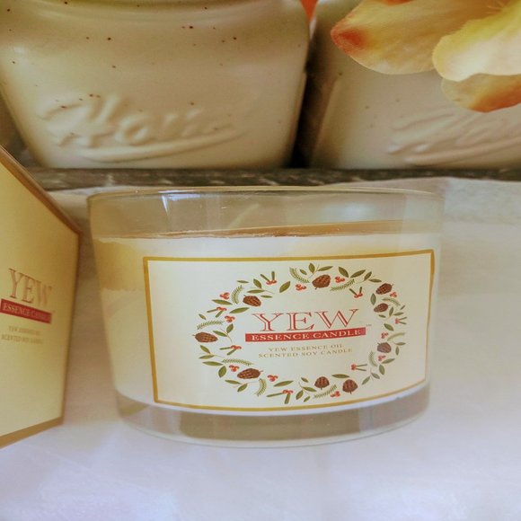 YEW Essence Oil Scented Soy Candle 6 Oz Brand NEW - Picture 2 of 6